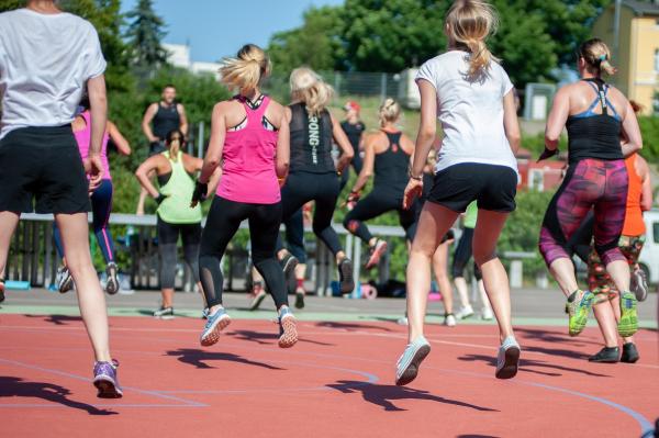 Közösségi zumba – mozgás és élmény együtt